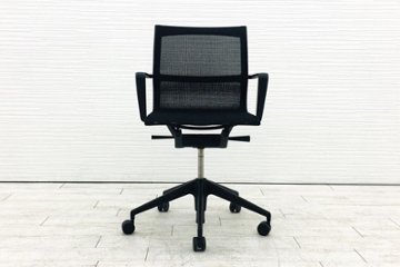 ヴィトラ フィジックスチェア 中古 2018年製 Vitra Physix 肘付 中古オフィス家具 メッシュ アルベルト・メダ ブラック画像