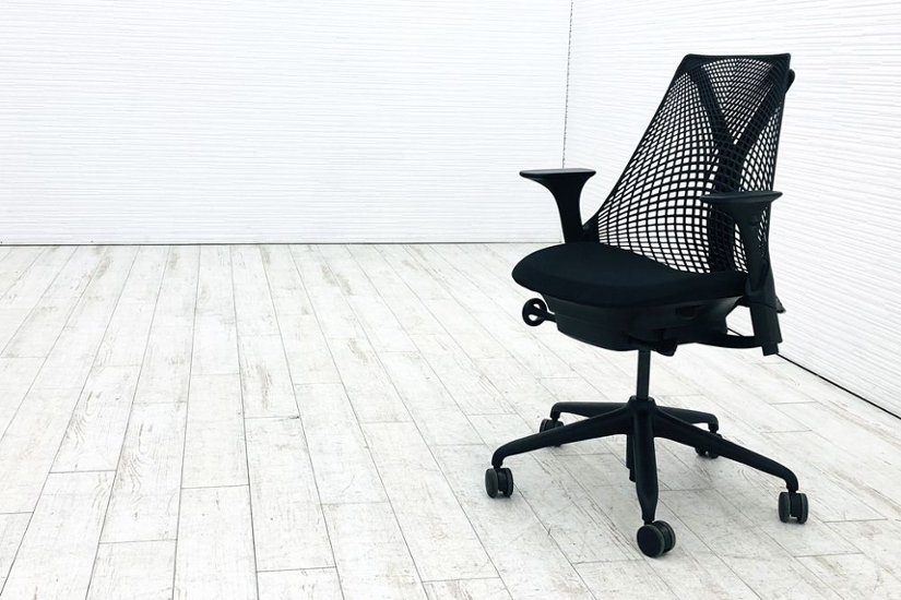 ハーマンミラー セイルチェア 中古 2020年製 SAYL Chairs デザインチェア 中古オフィス家具 可動肘 ブラック画像