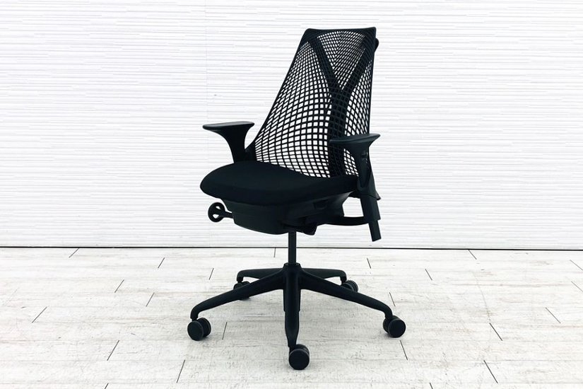 ハーマンミラー セイルチェア 中古 2020年製 SAYL Chairs デザインチェア 中古オフィス家具 可動肘 ブラック画像