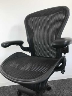 アーロンチェア 中古 ハーマンミラー Bサイズ フル装備 (ランバー無) アーロン Herman Miller オフィスチェア 中古オフィス家具 椅子 肘レバータイプ画像