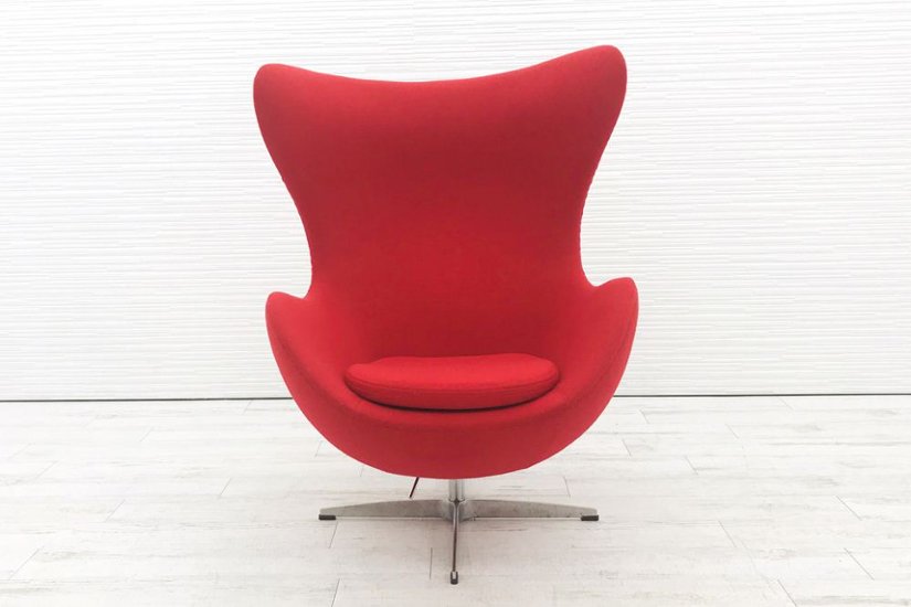 【リプロダクト品】 アルネヤコブセン エッグチェア Egg chair Arne Jacobsen デザインチェア 中古オフィス家具 レッド画像