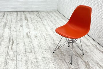 ヴィトラ イームズチェア 中古 Vitra Eames プラスチックサイドシェルチェア DSR クロームベース オレンジの画像