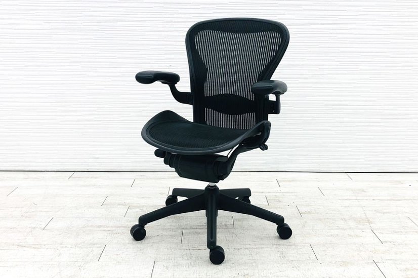 Aeron Chairs アーロンチェア 中古 Bサイズ フル装備 ハーマンミラー ランバーサポート Herman Miller 中古オフィス家具 肘ダイヤル画像