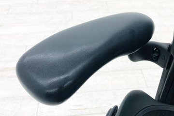 アーロンチェア 中古 Bサイズ ライト ハーマンミラー ポスチャーフィット Aeron Chairs Herman Miller 中古オフィス家具 肘ダイヤル画像