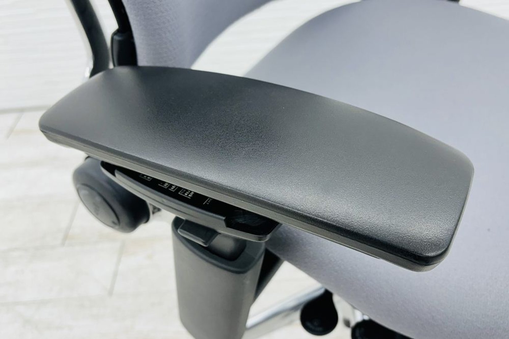リープチェア 中古 V2 スチールケース ヘッドレスト付き Steelcase 