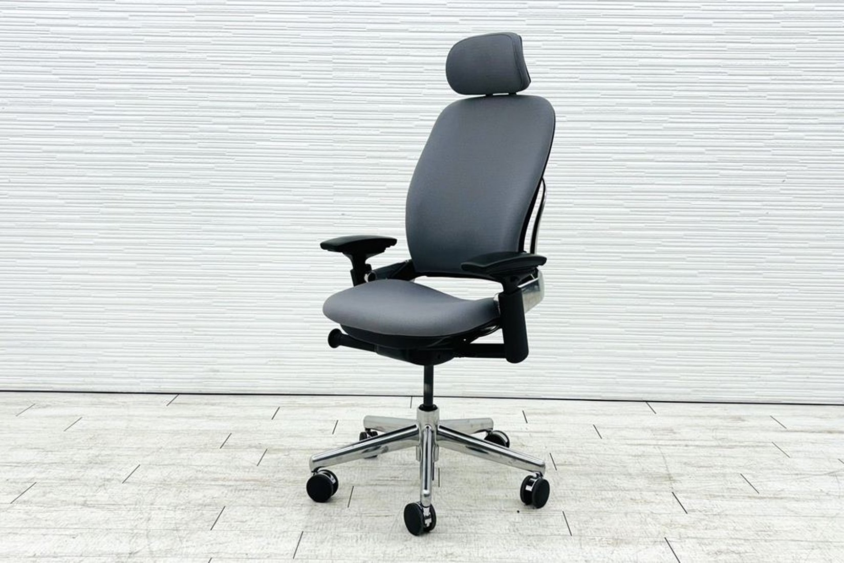 リープチェア 中古 V2 スチールケース ヘッドレスト付き Steelcase 