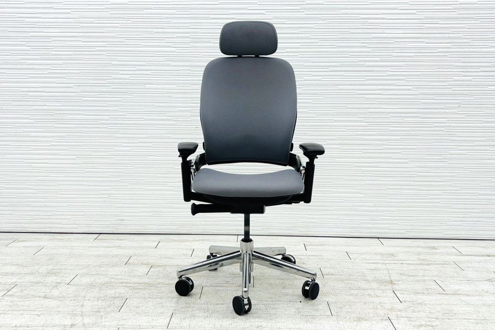 リープチェア 中古 V2 スチールケース ヘッドレスト付き Steelcase 