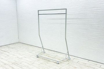 オカムラ コートハンガー GO-DO ゴド キャスター付 ハンガーラック 中古オフィス家具 ホワイト 1200/570/1750の画像
