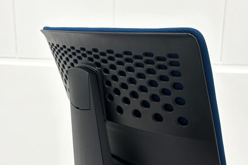 コクヨ ウィザードチェア 肘無 中古 ウィザード2 ローバック 中古オフィス家具 KOKUYO Wizard ブルー画像