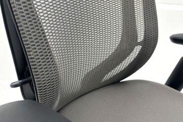 オカムラ シルフィーチェア 中古 2020年製 ハイバック 可動肘 OKAMURA Sylphy 中古オフィスチェア 中古オフィス家具 ミディアムグレー画像