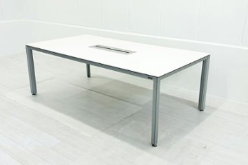オカムラ 小型会議テーブル 中古 幅2100 ミーティングテーブル ワークテーブル 中古オフィス家具 2100/1100/720の画像