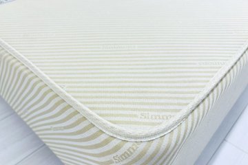 【土浦市倉庫引き取り限定】 セミダブル シモンズ ベッド 中古 展示品 幅1400mm SIMMONS ビューティーレスト 中古オフィス家具 1400/1950/460画像