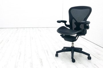 アーロンチェア 中古 Bサイズ フル装備 ハーマンミラー ポスチャーフィット メッシュ Herman Miller 中古オフィス家具 肘レバータイプの画像