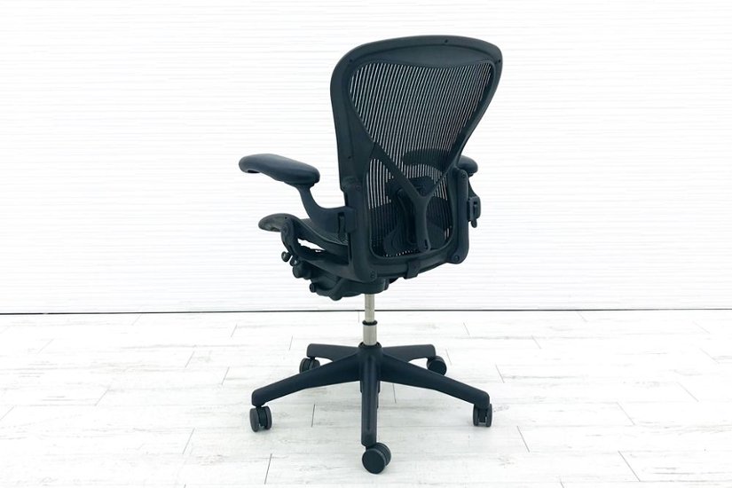 アーロンチェア 中古 Bサイズ フル装備 ハーマンミラー ポスチャーフィット メッシュ Herman Miller 中古オフィス家具 肘レバータイプ画像