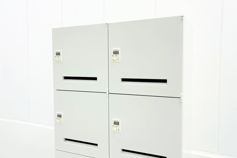 8人用ロッカー スチールロッカー 中古 オカムラ メールボックス 収納家具 中古オフィス家具 900/450/1810 ダイヤル錠画像