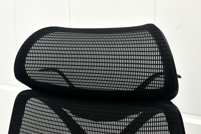 オカムラ サブリナチェア 中古 スマートオペレーション ヘッドレスト 中古オフィス家具 ブラック Sabrina Smart Operation画像