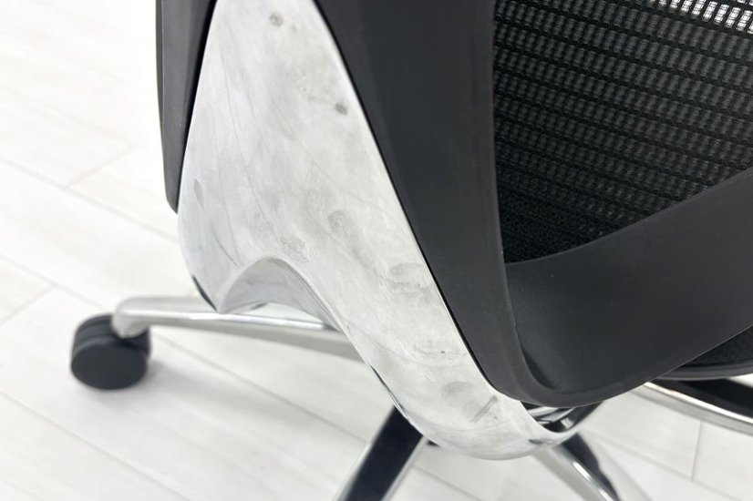 オカムラ サブリナチェア 中古 スマートオペレーション ヘッドレスト 中古オフィス家具 ブラック Sabrina Smart Operation画像