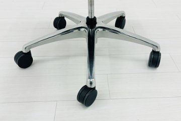 オカムラ サブリナチェア 中古 スマートオペレーション ヘッドレスト 中古オフィス家具 ブラック Sabrina Smart Operation画像