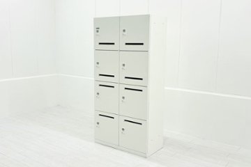 オカムラ レクトライン 8人用ロッカー 中古 モバイル収納 メール投函口 中古オフィス家具 900/450/1810 ホワイト プッシュ錠 電源コード付の画像