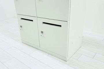 オカムラ レクトライン 8人用ロッカー 中古 モバイル収納 メール投函口 中古オフィス家具 900/450/1810 ホワイト プッシュ錠 電源コード付画像