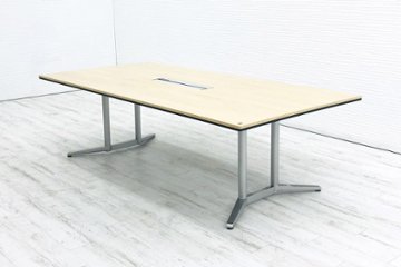 オカムラ ラティオ 幅2400 ミーティングテーブル 会議机 中古オフィス家具 ネオウッドライト 2400/1200/720の画像
