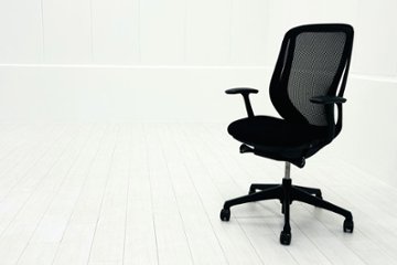 オカムラ シルフィーチェア 中古 ハイバック 固定肘 OKAMURA Sylphy 中古オフィス家具 ブラックの画像