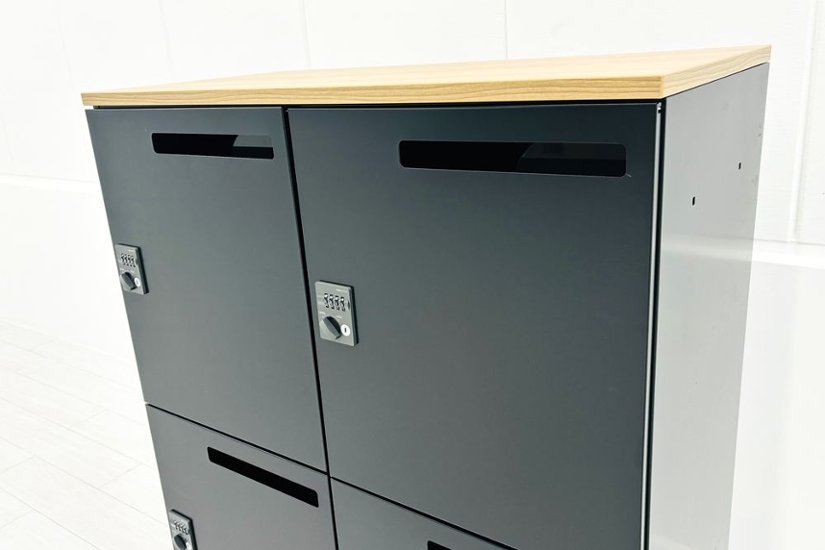 4人用ロッカー 中古 コクヨ ブラック エディア パーソナルロッカー 中古オフィス家具 ダイヤル錠 900/450/1130画像