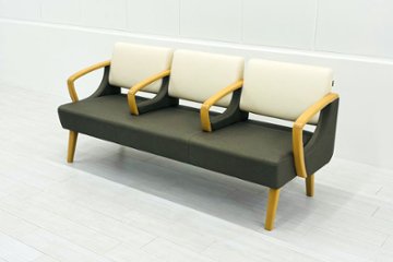 ロビーチェア オリバー oliver 中古 3人掛けチェア ロビーチェア 医療用家具 病院椅子 病院チェア 応接椅子 中古オフィス家具 1770/620/780の画像