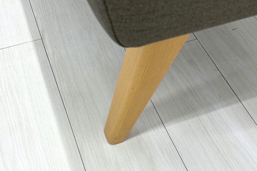 ロビーチェア オリバー oliver 中古 3人掛けチェア 医療用家具 ロビーソファ 病院椅子 病院チェア 応接椅子 中古オフィス家具 1770/620/780画像