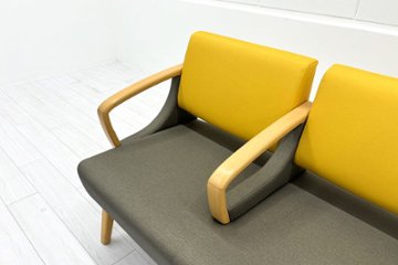 ロビーチェア オリバー oliver 中古 3人掛けチェア 医療用家具 ロビーソファ 病院椅子 病院チェア 応接椅子 中古オフィス家具 1770/620/780画像