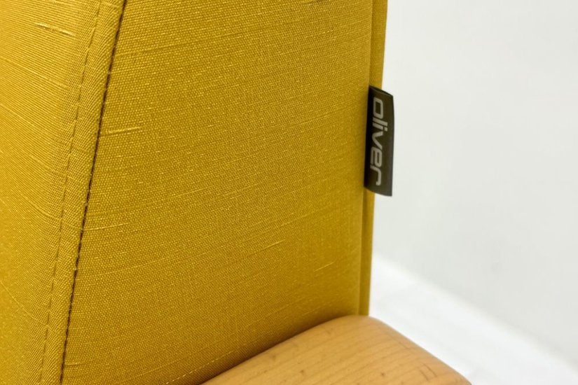 ロビーチェア オリバー oliver 中古 3人掛けチェア 医療用家具 ロビーソファ 病院椅子 病院チェア 応接椅子 中古オフィス家具 1770/620/780画像