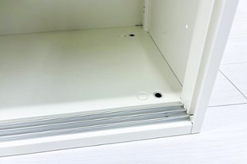 引き違い書庫 スチール スライド書庫 中古 オカムラ 中古キャビネット スチール書庫 中古オフィス家具 ホワイト 900/450/710画像