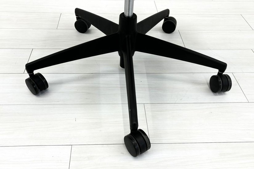 コクヨ ウィザードチェア 肘無 中古 ウィザード2 ローバック 中古オフィス家具 KOKUYO Wizard ブルー画像