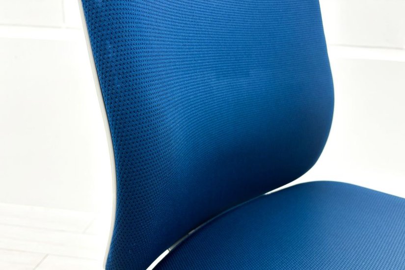 コクヨ ウィザードチェア 肘無 中古 ウィザード2 ローバック 中古オフィス家具 KOKUYO Wizard ブルー画像