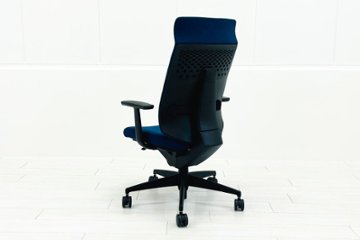コクヨ ウィザード2 中古 2018年製 ミドルマネージメントチェア ヘッドレスト付 固定肘  中古オフィス家具 KOKUYO ターコイズブルー画像