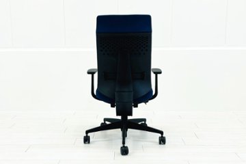 コクヨ ウィザード2 中古 2018年製 ミドルマネージメントチェア ヘッドレスト付 固定肘  中古オフィス家具 KOKUYO ターコイズブルー画像