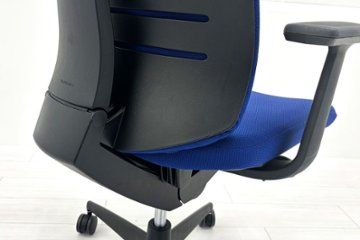 コクヨ ウィザード2 中古 ミドルマネージメントチェア ヘッドレスト付 固定肘  中古オフィス家具 KOKUYO プルシアンブルー画像