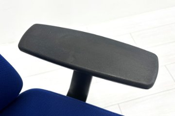コクヨ ウィザード2 中古 ミドルマネージメントチェア ヘッドレスト付 固定肘  中古オフィス家具 KOKUYO プルシアンブルー画像