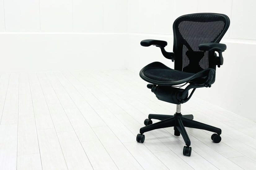 アーロンチェア Aサイズ 中古 フル装備 ポスチャーフィット ハーマンミラー Herman miller Aeron Chair 中古オフィス家具 肘レバー画像