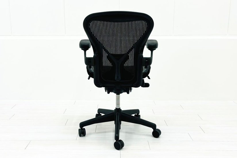 アーロンチェア Aサイズ 中古 フル装備 ポスチャーフィット ハーマンミラー Herman miller Aeron Chair 中古オフィス家具 肘レバー画像