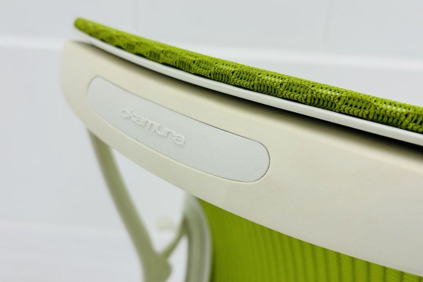 中古オフィスチェア オカムラ シルフィーチェア 中古 2015年製 ローバック 肘無 Sylphy メッシュ 中古オフィス家具 ライムグリーン画像