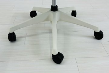 中古オフィスチェア オカムラ シルフィーチェア 中古 2015年製 ローバック 肘無 Sylphy メッシュ 中古オフィス家具 ライムグリーン画像