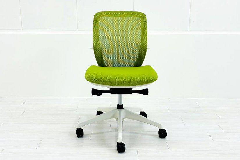 中古オフィスチェア オカムラ シルフィーチェア 中古 2015年製 ローバック 肘無 Sylphy メッシュ 中古オフィス家具 ライムグリーン画像