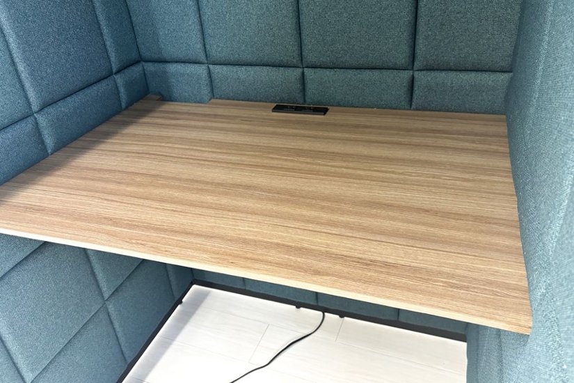 集中ブース 201° COOM 中古 ワークブース 一人用 パーテーション パーティション 中古オフィス家具 ブルー系 1000/900/1600画像