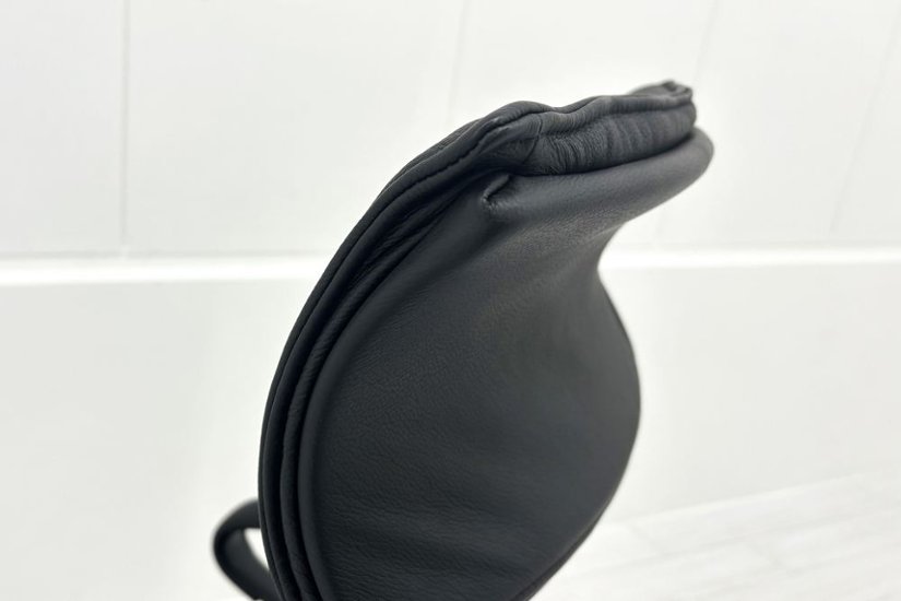  Wilkhahn Modus ウィルクハーン モダスチェア 中古 エグゼクティブチェア マネジメントチェア ブラック 中古オフィス家具 本革張り レザー画像