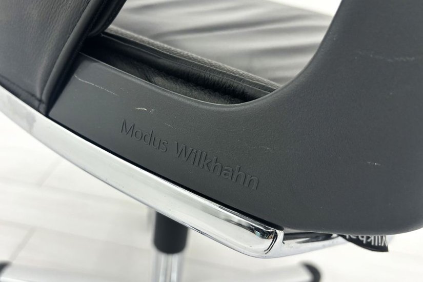  Wilkhahn Modus ウィルクハーン モダスチェア 中古 エグゼクティブチェア マネジメントチェア ブラック 中古オフィス家具 本革張り レザー画像