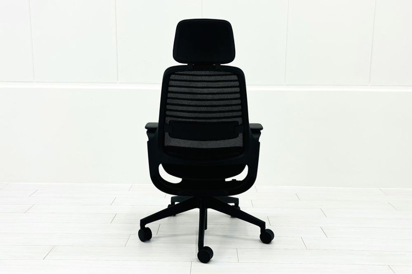 シリーズ1 スチールケース 中古 2024年製 ヘッドレスト付 Steelcase PARCEL Series1 中古オフィス家具 OAチェア ブラック画像