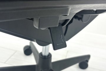 コクヨ プントチェア 中古 ローバック 肘無 KOKUYO クッション 中古オフィス家具 中古オフィスチェア オレンジ画像