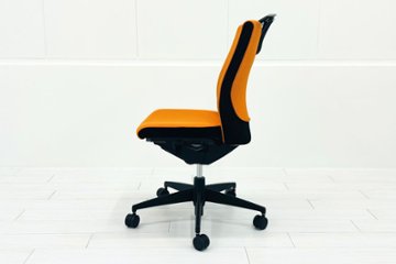 コクヨ プントチェア 中古 ローバック 肘無 KOKUYO クッション 中古オフィス家具 中古オフィスチェア オレンジ画像