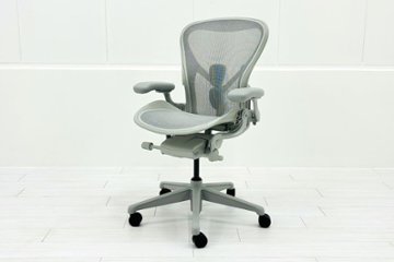 【未開封未使用品】 ハーマンミラー アーロンチェア リマスタード Bサイズ フル装備 中古 Herman Miller Aeron Chair Remastered 中古オフィス家具 ミネラル画像